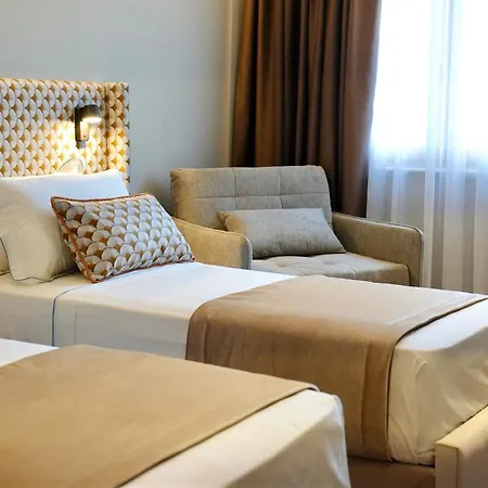 Hortus 4* تيرانا