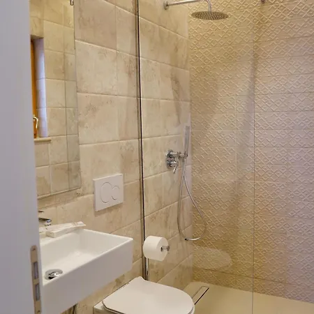 Hortus 4* تيرانا